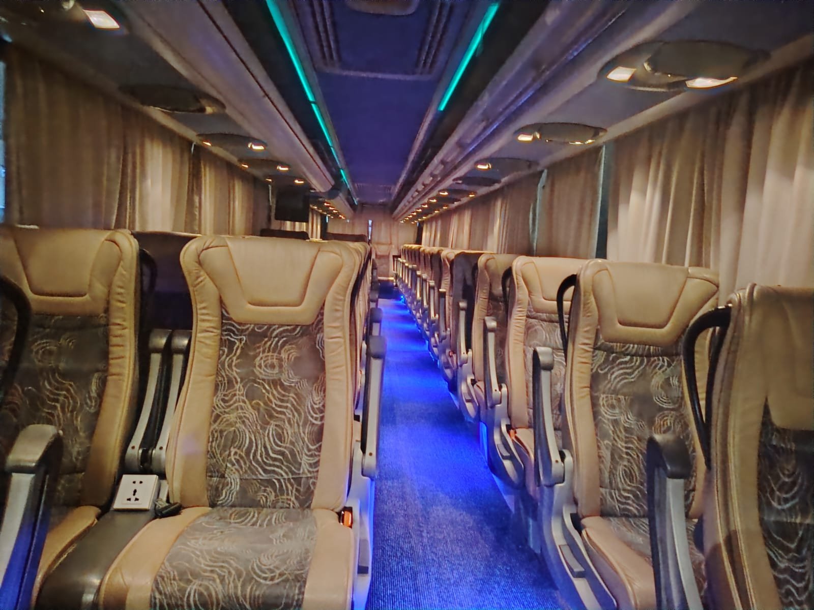 باص VIP 5